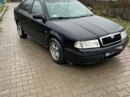 Чорний Шкода Октавія, об'ємом двигуна 0 л та пробігом 300 тис. км за 1400 $, фото 1 на Automoto.ua