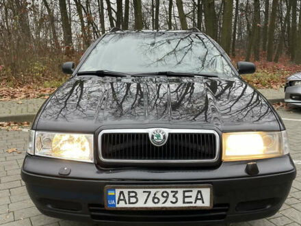 Черный Шкода Октавия, объемом двигателя 1.9 л и пробегом 448 тыс. км за 3700 $, фото 1 на Automoto.ua