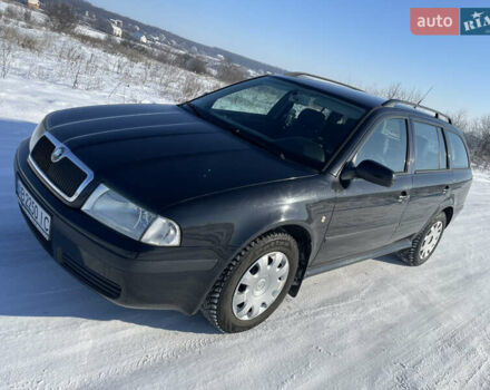 Черный Шкода Октавия, объемом двигателя 1.6 л и пробегом 271 тыс. км за 4200 $, фото 1 на Automoto.ua