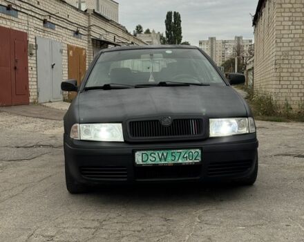 Черный Шкода Октавия, объемом двигателя 0 л и пробегом 243 тыс. км за 1847 $, фото 1 на Automoto.ua