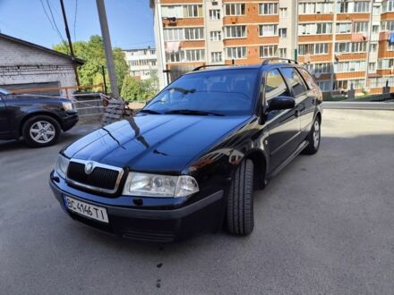 Черный Шкода Октавия, объемом двигателя 1.8 л и пробегом 250 тыс. км за 4900 $, фото 1 на Automoto.ua