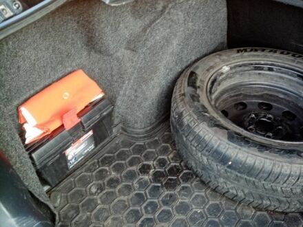 Черный Шкода Октавия, объемом двигателя 1.8 л и пробегом 290 тыс. км за 5000 $, фото 1 на Automoto.ua