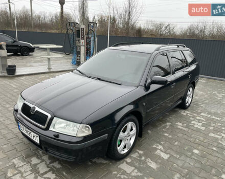 Чорний Шкода Октавія, об'ємом двигуна 1.6 л та пробігом 348 тис. км за 4200 $, фото 1 на Automoto.ua
