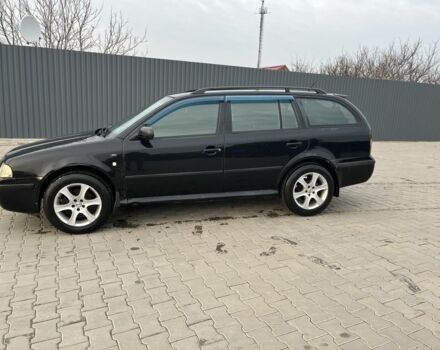 Черный Шкода Октавия, объемом двигателя 1.8 л и пробегом 300 тыс. км за 3499 $, фото 1 на Automoto.ua