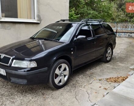 Черный Шкода Октавия, объемом двигателя 1.6 л и пробегом 360 тыс. км за 3700 $, фото 1 на Automoto.ua