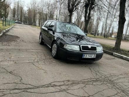 Черный Шкода Октавия, объемом двигателя 1.6 л и пробегом 279 тыс. км за 4500 $, фото 1 на Automoto.ua