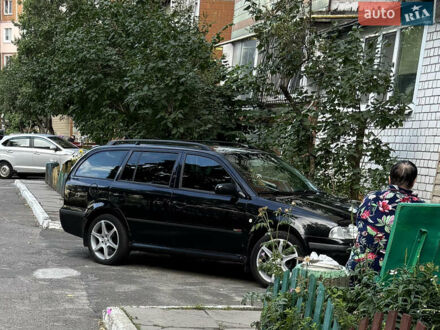 Чорний Шкода Октавія, об'ємом двигуна 1.78 л та пробігом 349 тис. км за 5400 $, фото 1 на Automoto.ua