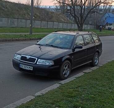 Черный Шкода Октавия, объемом двигателя 1.6 л и пробегом 277 тыс. км за 4700 $, фото 1 на Automoto.ua