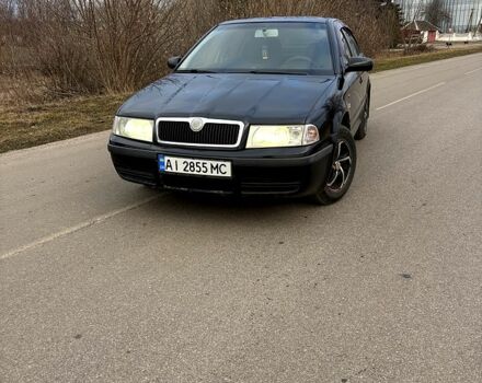 Черный Шкода Октавия, объемом двигателя 1.8 л и пробегом 320 тыс. км за 3600 $, фото 1 на Automoto.ua