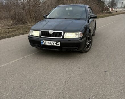 Черный Шкода Октавия, объемом двигателя 1.8 л и пробегом 200 тыс. км за 3600 $, фото 1 на Automoto.ua