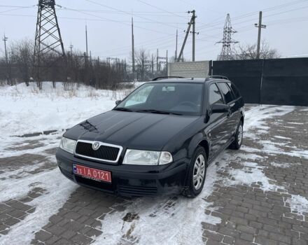 Черный Шкода Октавия, объемом двигателя 1.6 л и пробегом 217 тыс. км за 4600 $, фото 1 на Automoto.ua