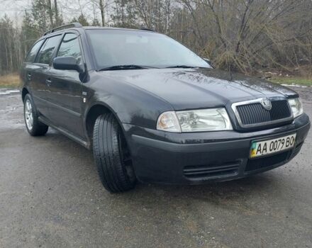 Черный Шкода Октавия, объемом двигателя 0 л и пробегом 367 тыс. км за 2500 $, фото 1 на Automoto.ua