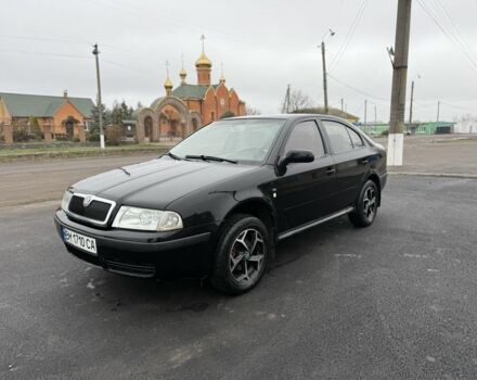 Черный Шкода Октавия, объемом двигателя 1.6 л и пробегом 200 тыс. км за 3850 $, фото 1 на Automoto.ua