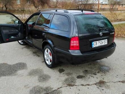 Черный Шкода Октавия, объемом двигателя 1.6 л и пробегом 255 тыс. км за 5500 $, фото 1 на Automoto.ua