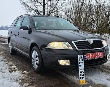 Черный Шкода Октавия, объемом двигателя 1.6 л и пробегом 198 тыс. км за 5650 $, фото 1 на Automoto.ua
