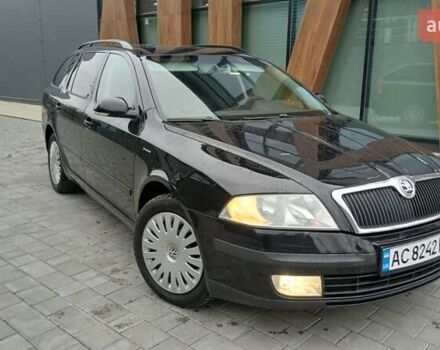 Черный Шкода Октавия, объемом двигателя 1.6 л и пробегом 350 тыс. км за 4800 $, фото 1 на Automoto.ua