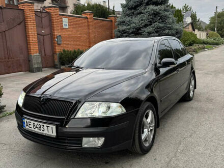 Черный Шкода Октавия, объемом двигателя 1.6 л и пробегом 282 тыс. км за 5500 $, фото 1 на Automoto.ua
