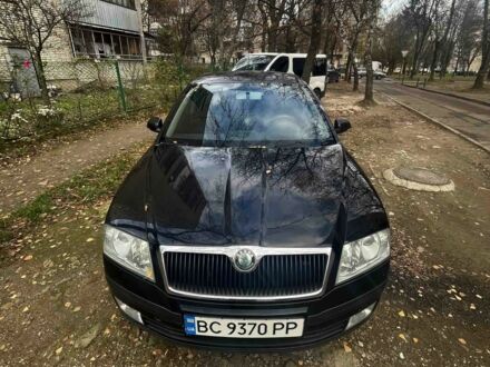 Черный Шкода Октавия, объемом двигателя 1.6 л и пробегом 215 тыс. км за 5500 $, фото 1 на Automoto.ua