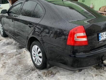 Черный Шкода Октавия, объемом двигателя 1.6 л и пробегом 235 тыс. км за 5700 $, фото 1 на Automoto.ua