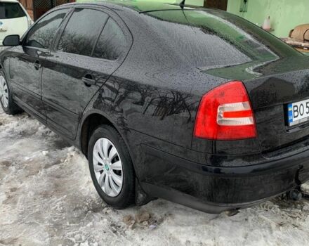 Черный Шкода Октавия, объемом двигателя 1.6 л и пробегом 235 тыс. км за 5700 $, фото 1 на Automoto.ua