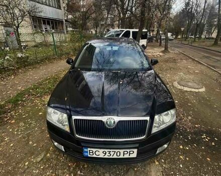 Черный Шкода Октавия, объемом двигателя 1.6 л и пробегом 215 тыс. км за 5350 $, фото 1 на Automoto.ua