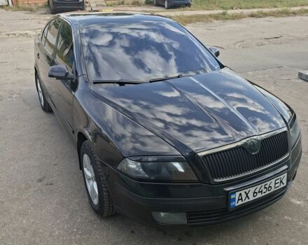 Черный Шкода Октавия, объемом двигателя 1.6 л и пробегом 155 тыс. км за 5300 $, фото 1 на Automoto.ua