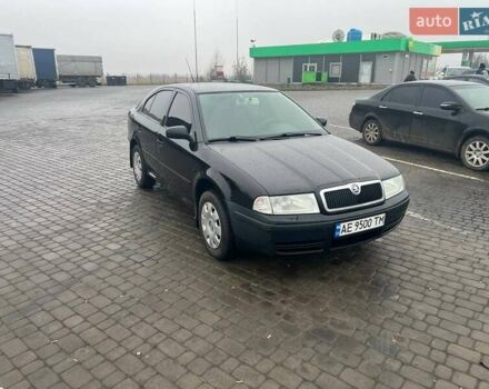 Черный Шкода Октавия, объемом двигателя 1.9 л и пробегом 242 тыс. км за 5800 $, фото 1 на Automoto.ua