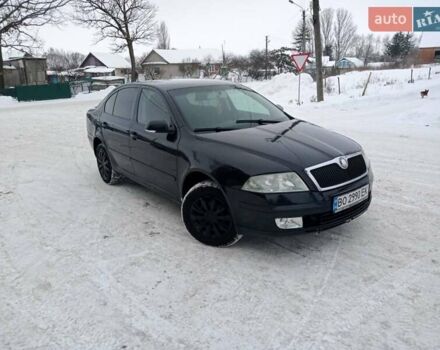 Черный Шкода Октавия, объемом двигателя 1.6 л и пробегом 382 тыс. км за 3950 $, фото 1 на Automoto.ua