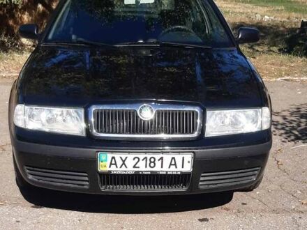 Черный Шкода Октавия, объемом двигателя 1.6 л и пробегом 170 тыс. км за 5200 $, фото 1 на Automoto.ua
