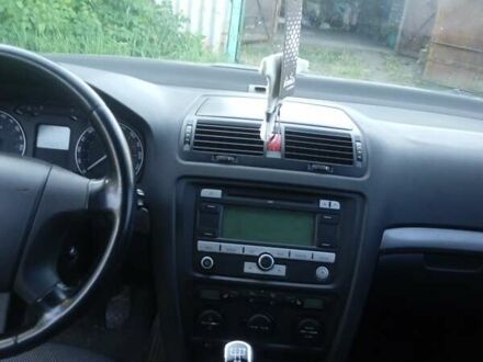 Чорний Шкода Октавія, об'ємом двигуна 1.6 л та пробігом 245 тис. км за 5700 $, фото 1 на Automoto.ua