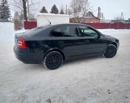 Черный Шкода Октавия, объемом двигателя 1.6 л и пробегом 352 тыс. км за 3950 $, фото 1 на Automoto.ua