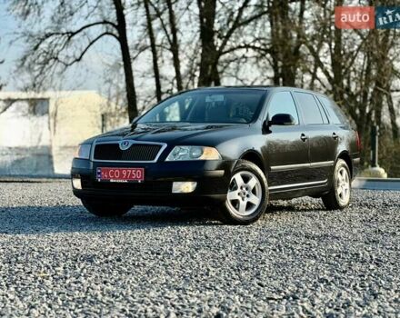 Черный Шкода Октавия, объемом двигателя 1.6 л и пробегом 212 тыс. км за 5450 $, фото 1 на Automoto.ua