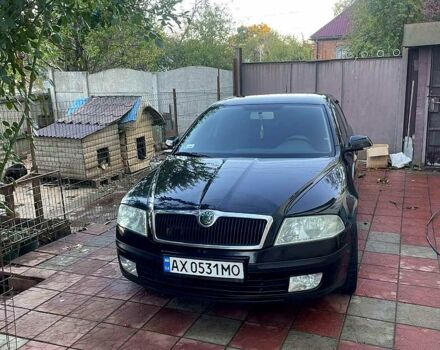 Черный Шкода Октавия, объемом двигателя 1.6 л и пробегом 240 тыс. км за 4900 $, фото 1 на Automoto.ua