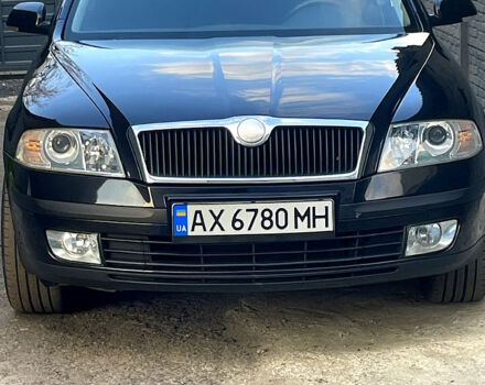 Черный Шкода Октавия, объемом двигателя 2 л и пробегом 280 тыс. км за 6200 $, фото 1 на Automoto.ua