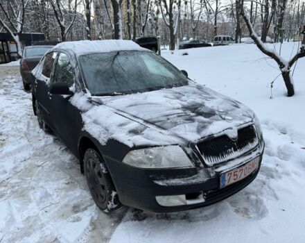 Черный Шкода Октавия, объемом двигателя 1.6 л и пробегом 158 тыс. км за 1700 $, фото 1 на Automoto.ua