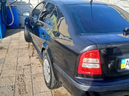 Шкода Октавія 2006 у Харкові на Automoto.ua Чорний Шкода Октавія, об'ємом двигуна 1.6 л та пробігом 269 тис. км за 4000 $, фото 1 на Automoto.ua