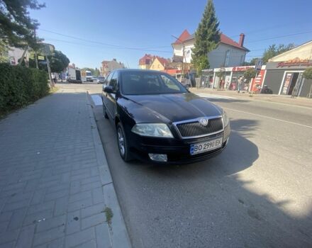 Черный Шкода Октавия, объемом двигателя 1.6 л и пробегом 360 тыс. км за 3750 $, фото 1 на Automoto.ua