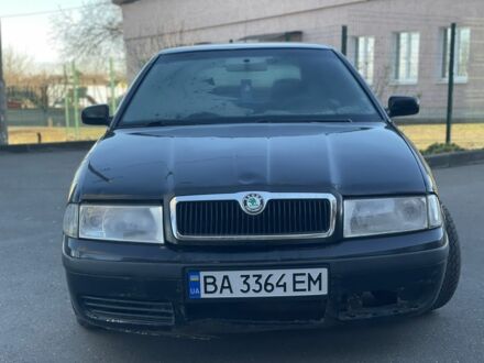 Черный Шкода Октавия, объемом двигателя 1.8 л и пробегом 275 тыс. км за 2250 $, фото 1 на Automoto.ua