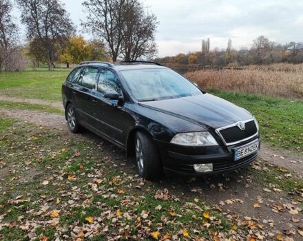 Черный Шкода Октавия, объемом двигателя 1.9 л и пробегом 312 тыс. км за 5750 $, фото 1 на Automoto.ua