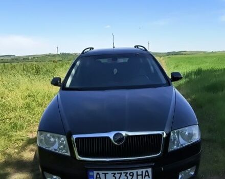 Черный Шкода Октавия, объемом двигателя 1.6 л и пробегом 230 тыс. км за 6300 $, фото 1 на Automoto.ua