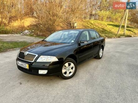 Черный Шкода Октавия, объемом двигателя 1.6 л и пробегом 220 тыс. км за 7500 $, фото 1 на Automoto.ua