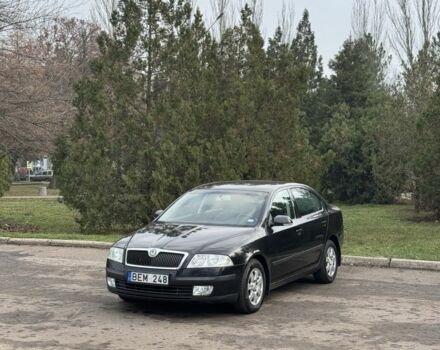 Черный Шкода Октавия, объемом двигателя 2 л и пробегом 149 тыс. км за 3350 $, фото 1 на Automoto.ua