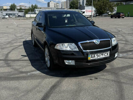 Черный Шкода Октавия, объемом двигателя 2 л и пробегом 154 тыс. км за 7200 $, фото 1 на Automoto.ua