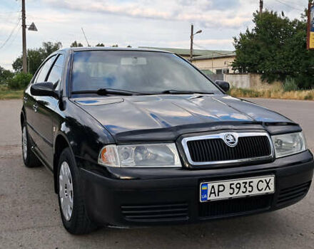 Черный Шкода Октавия, объемом двигателя 1.6 л и пробегом 135 тыс. км за 5750 $, фото 1 на Automoto.ua