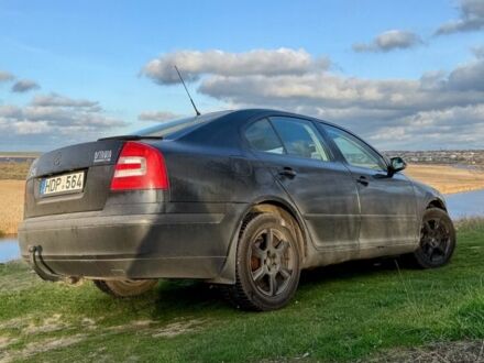 Черный Шкода Октавия, объемом двигателя 1.9 л и пробегом 275 тыс. км за 3800 $, фото 1 на Automoto.ua