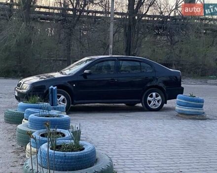 Черный Шкода Октавия, объемом двигателя 1.6 л и пробегом 282 тыс. км за 5000 $, фото 1 на Automoto.ua