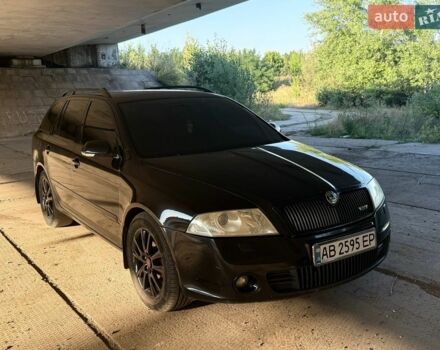 Черный Шкода Октавия, объемом двигателя 2 л и пробегом 380 тыс. км за 5600 $, фото 1 на Automoto.ua