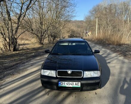 Черный Шкода Октавия, объемом двигателя 1.6 л и пробегом 316 тыс. км за 3900 $, фото 1 на Automoto.ua