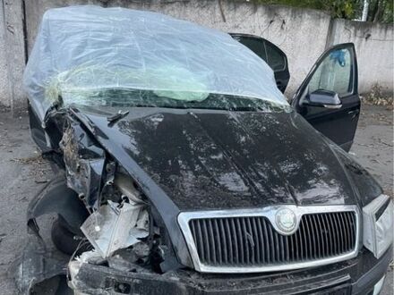 Чорний Шкода Октавія, об'ємом двигуна 2 л та пробігом 180 тис. км за 2200 $, фото 1 на Automoto.ua