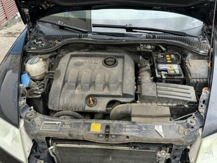 Черный Шкода Октавия, объемом двигателя 1.9 л и пробегом 231 тыс. км за 2740 $, фото 1 на Automoto.ua